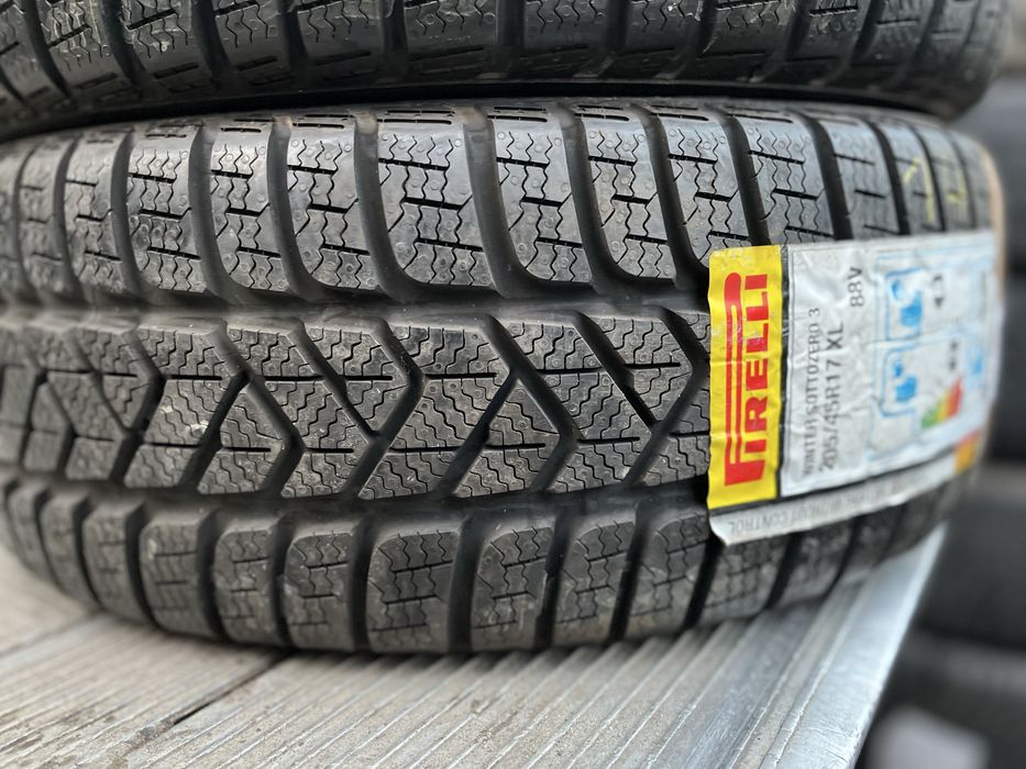 205/45/R17 (зима) Pirelli Sottozero3 Winter