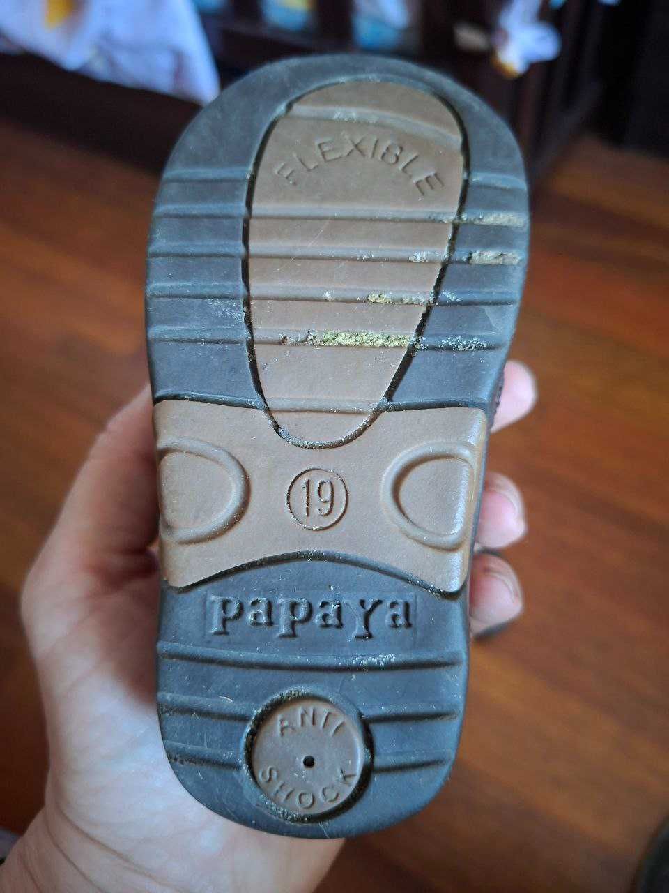 Дитячі осінні ботинки (кросівки) шкіряні Papaya 19 р.