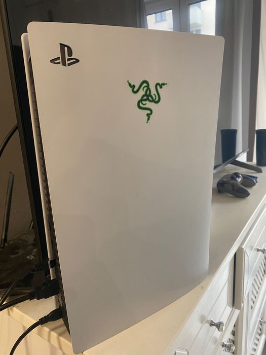 PS5 1TB (2 pady )