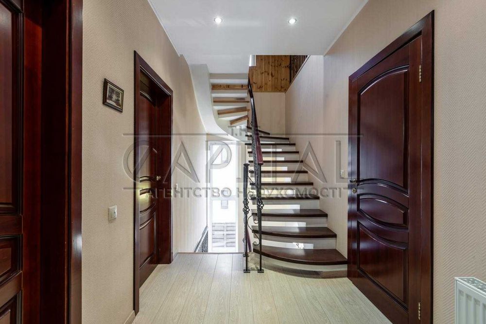 Чудовий триповерховий дуплекс 197м2 село Юрівка вул Горохівська