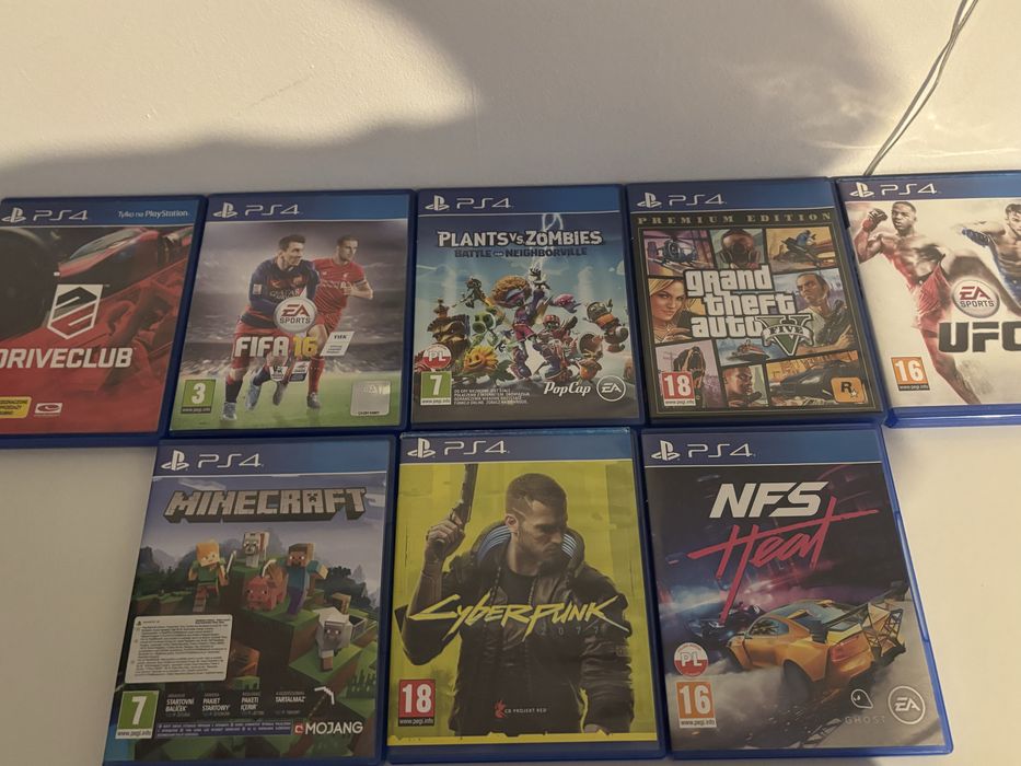 Playstation 4 + gry