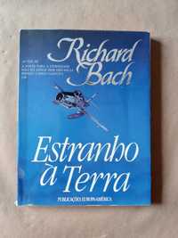 Estranho à Terra de Richard Bach