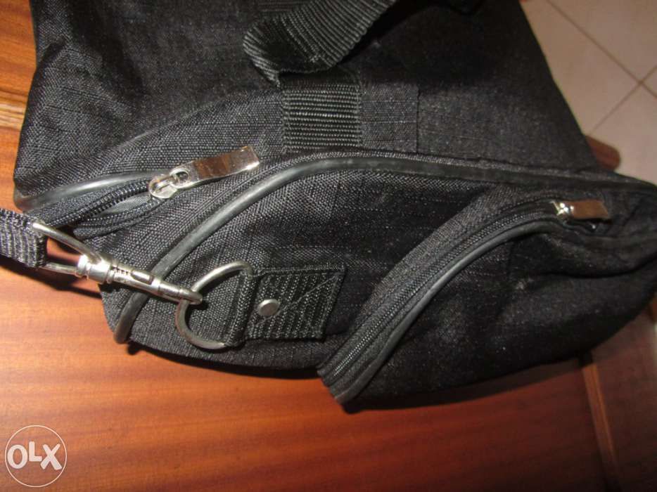 Saco Tiracolo para Computador e outros