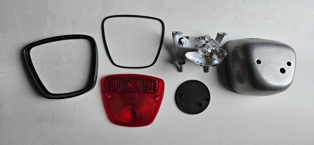 Sprzedam lampę tylną