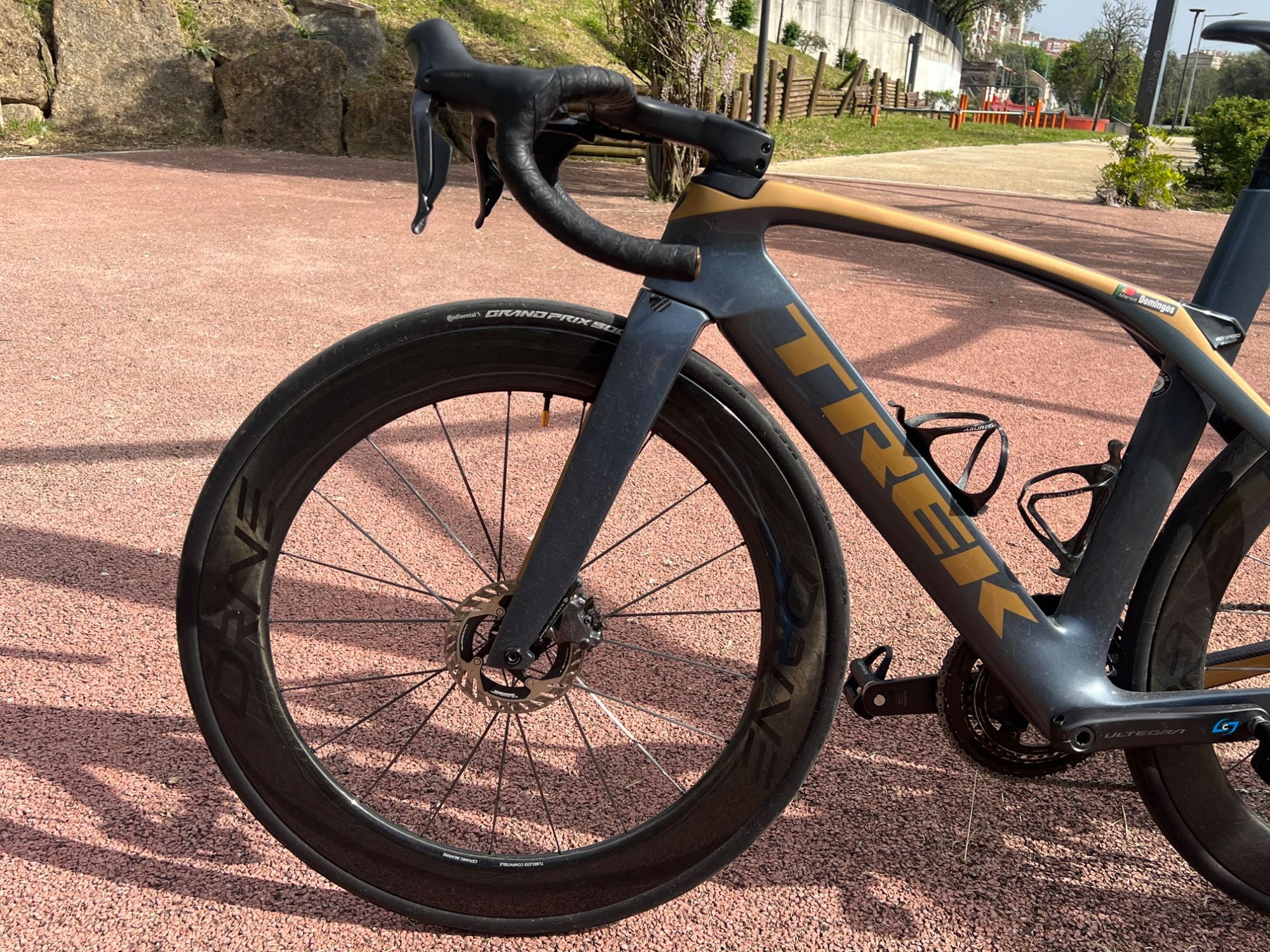 Trek Madone SLR - Shimano Ultegra 12V - Rodas carbono