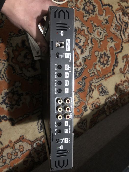 Усілітіль граунд зеро 600 вт