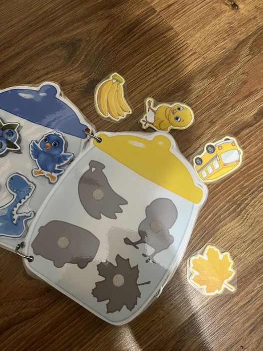 Книжка-альбом на липучках. Розвиваюча гра. Дітям від 1-5 р.