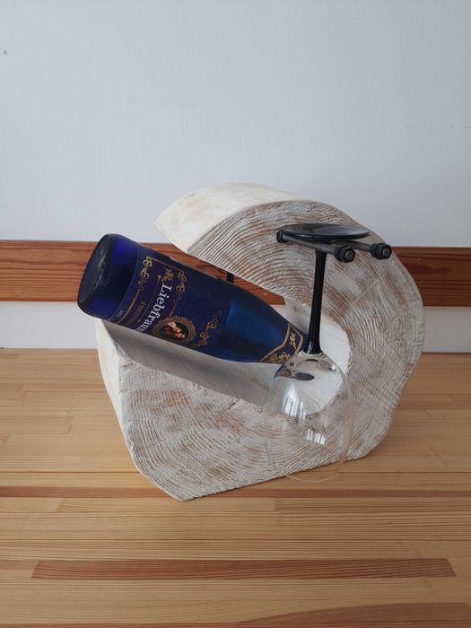 Stojak na wino DIY