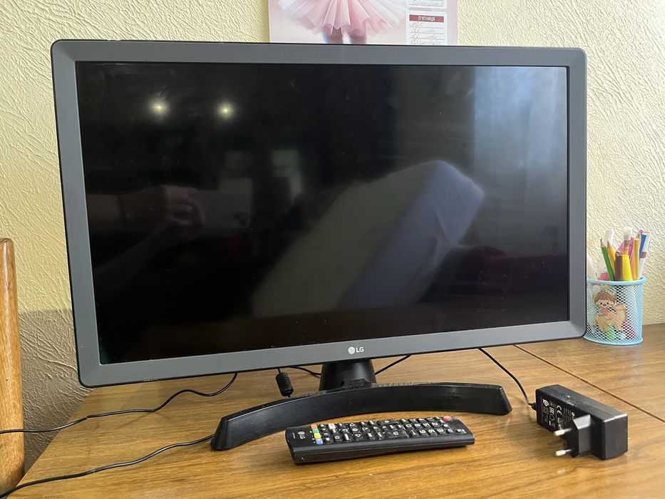 Телевізор/монітор LG 24TL510V-PZ у відмінному стані.