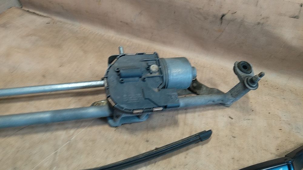 ) Golf VI 6 silniczek wycieraczek mechanizm ramiona EU