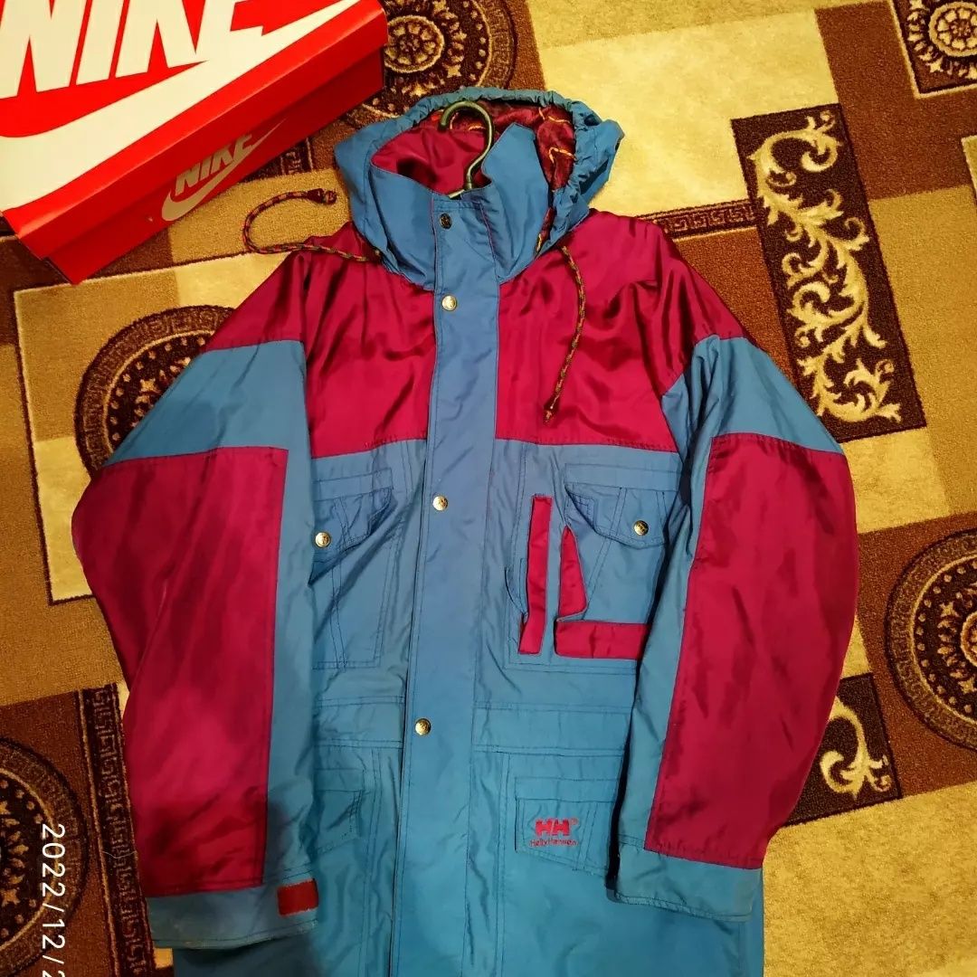 Курточка Helly Hansen