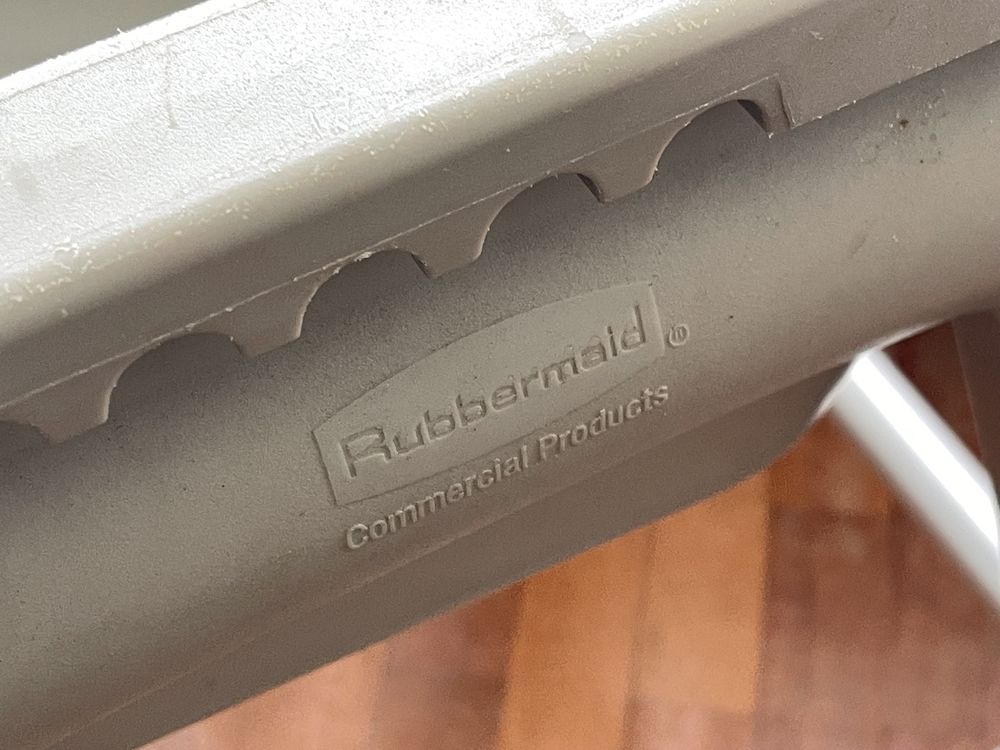 Cadeira bébé refeições RUBBERMAID