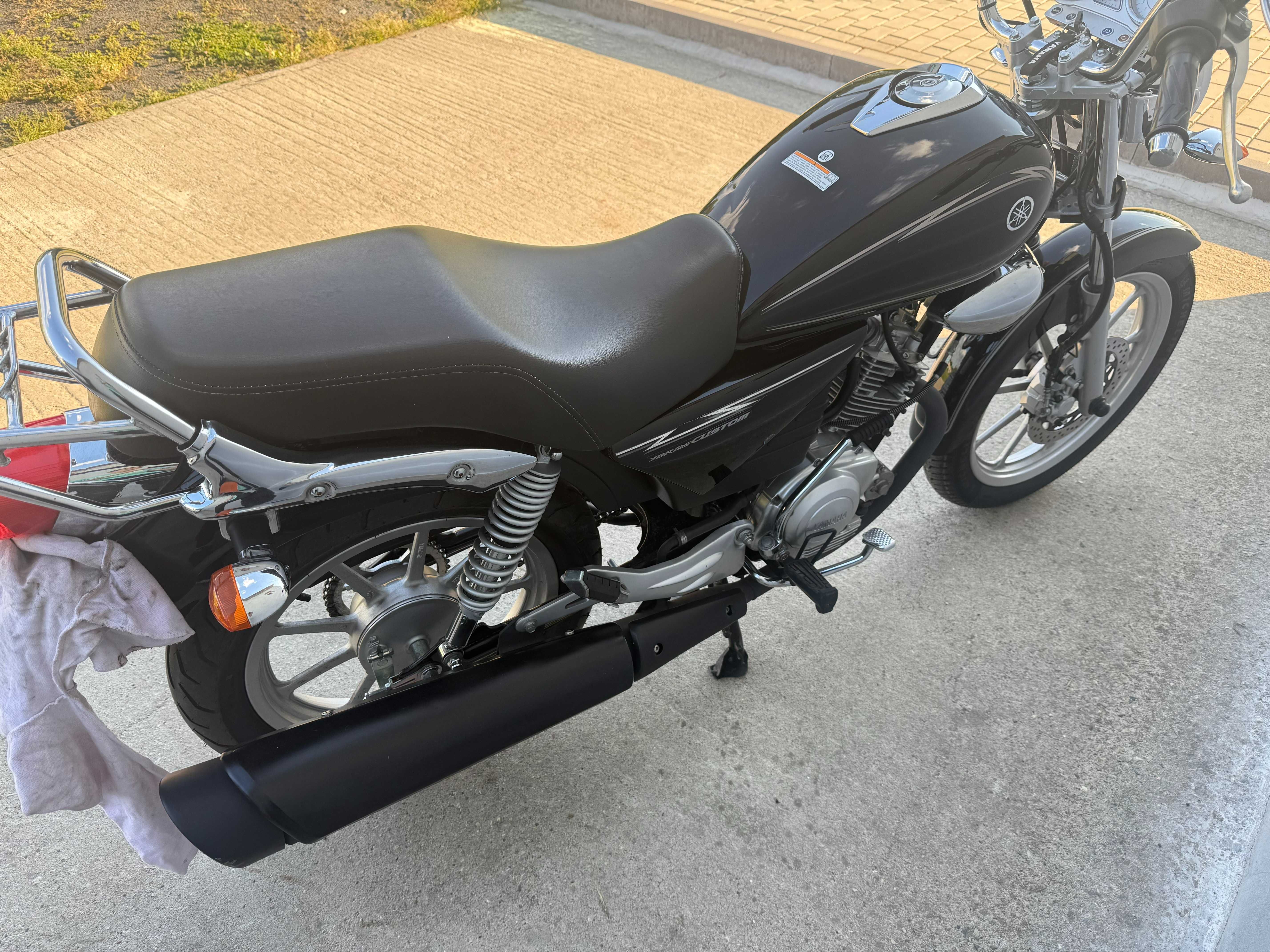 Yamaha YBR CUSTOM 125