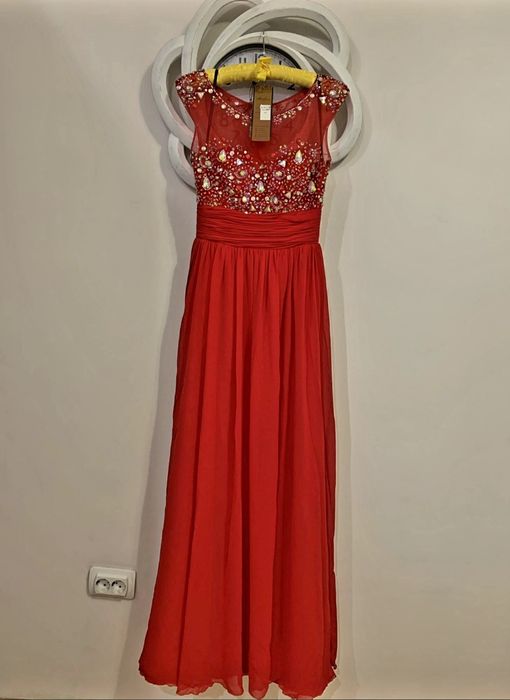 Шикарна випускна сукня