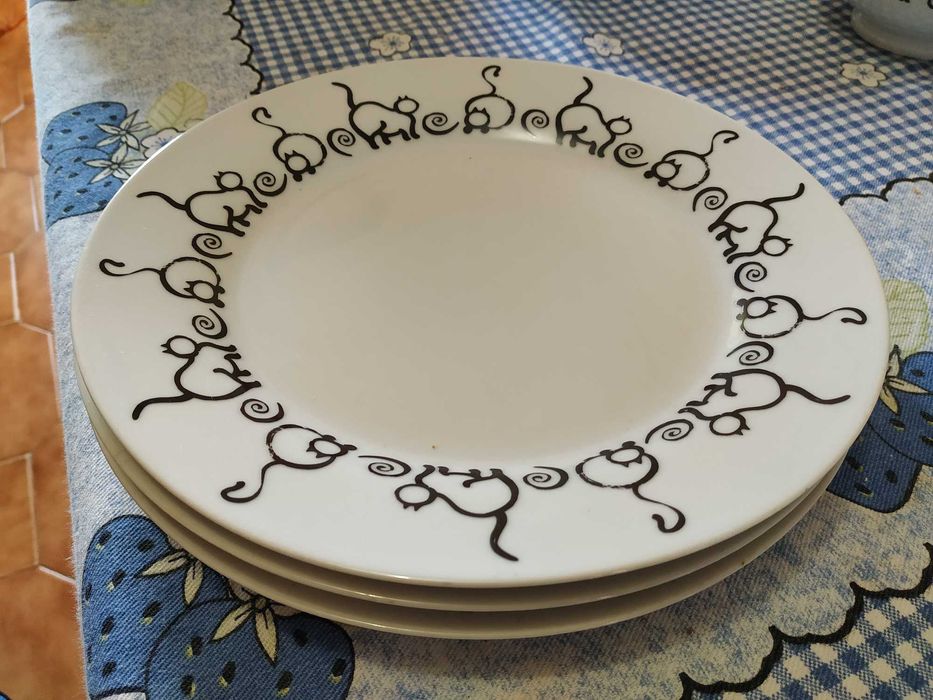 Conjunto Pratos e Tigela da Loja do Gato Preto