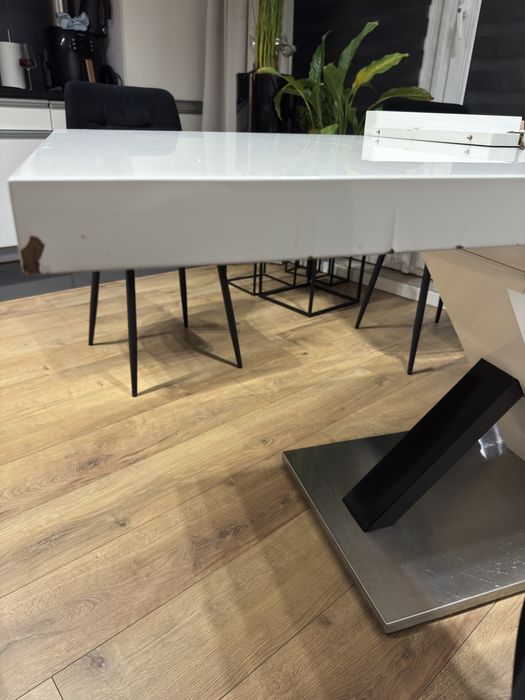 Stół MDF lakierowany