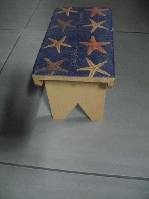 Assento de madeira multiusos