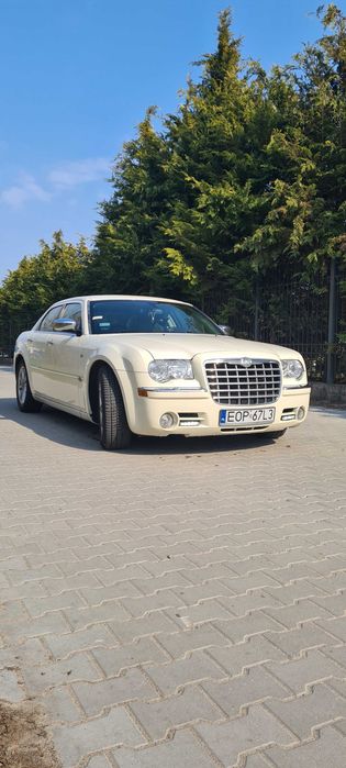 Sprzedam Chrysler 300c 5.7 HEMI POLSKI SALON NISKI PRZEBIEG 134 tyś