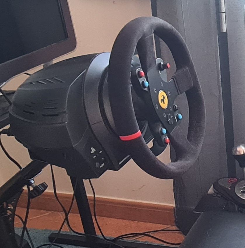 Volante Thrustmaster Ferrari 599xx Evo