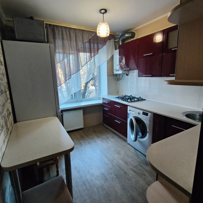 Оренда 1 кім.квартири, Смілянська 87