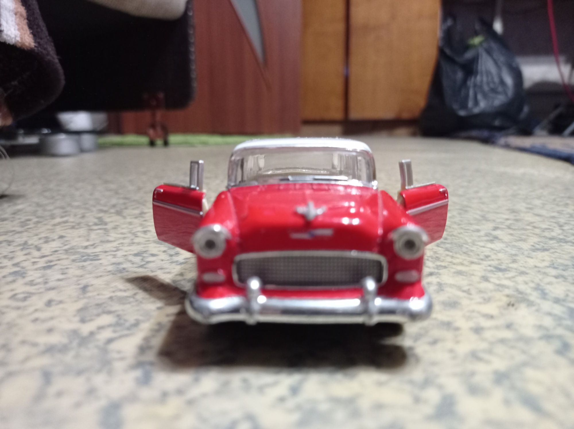 Машинка 1955 Chevy Nomad (KINSMART)