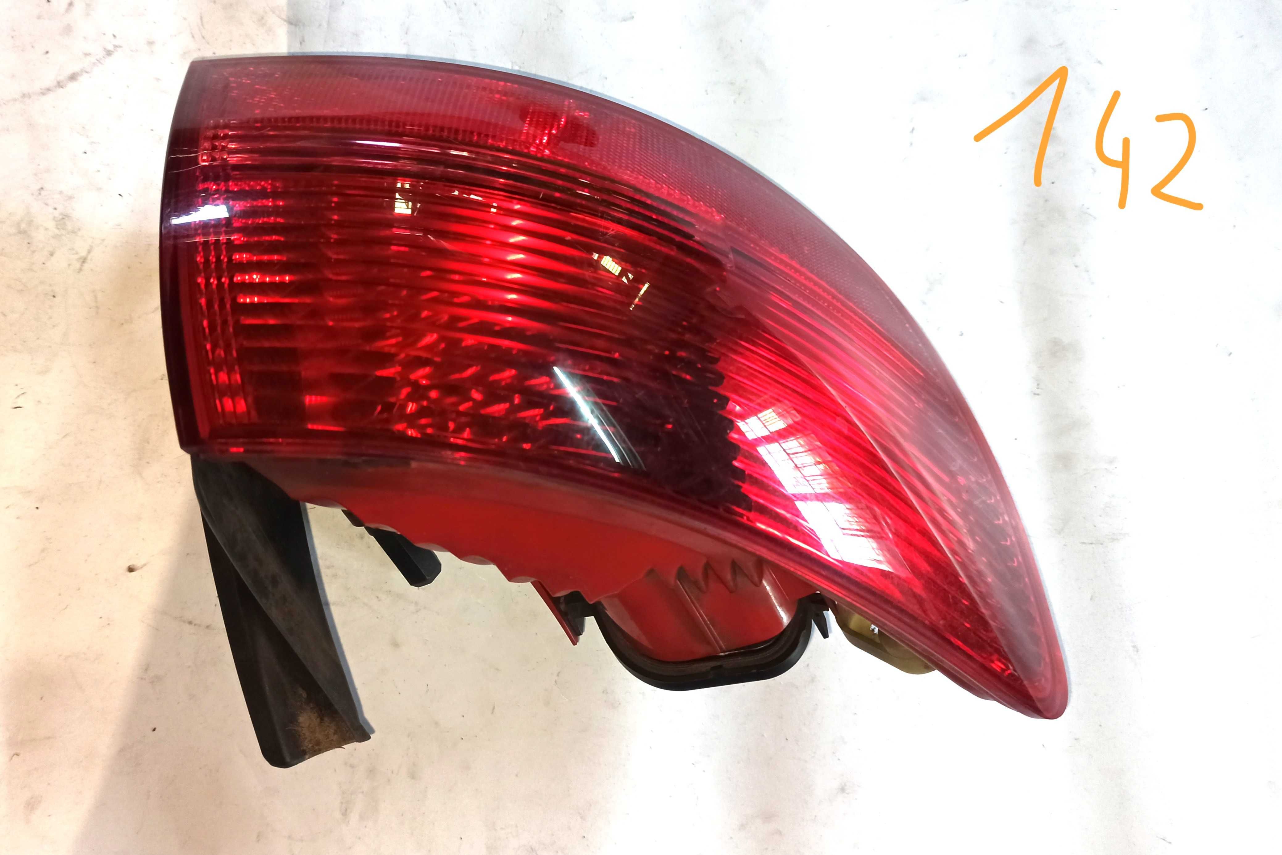 Lampa Lewa Tył AUDI A6 C6