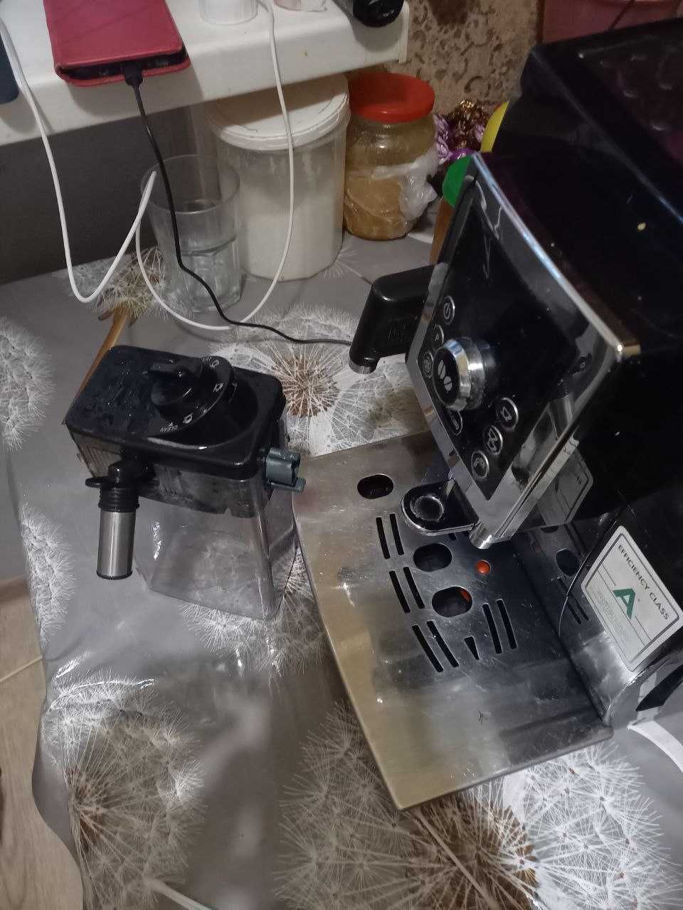Кофемашина DeLonghi ECAM 23.460 B Cappuccino