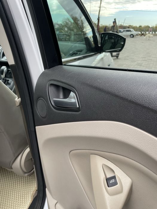 Ford Escape 2014 год, 1.6 турбо автомат