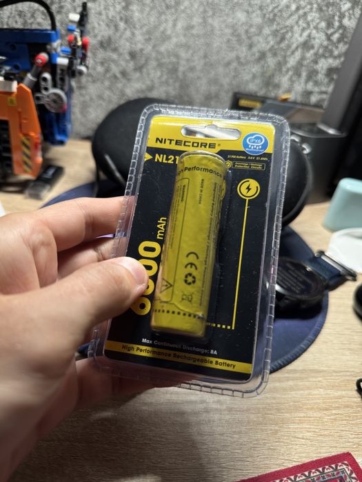 Новий акумулятор Nitecore 21700 NL2160 6000mAh