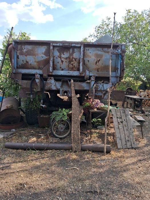 Продаю прецеп Т150К находу