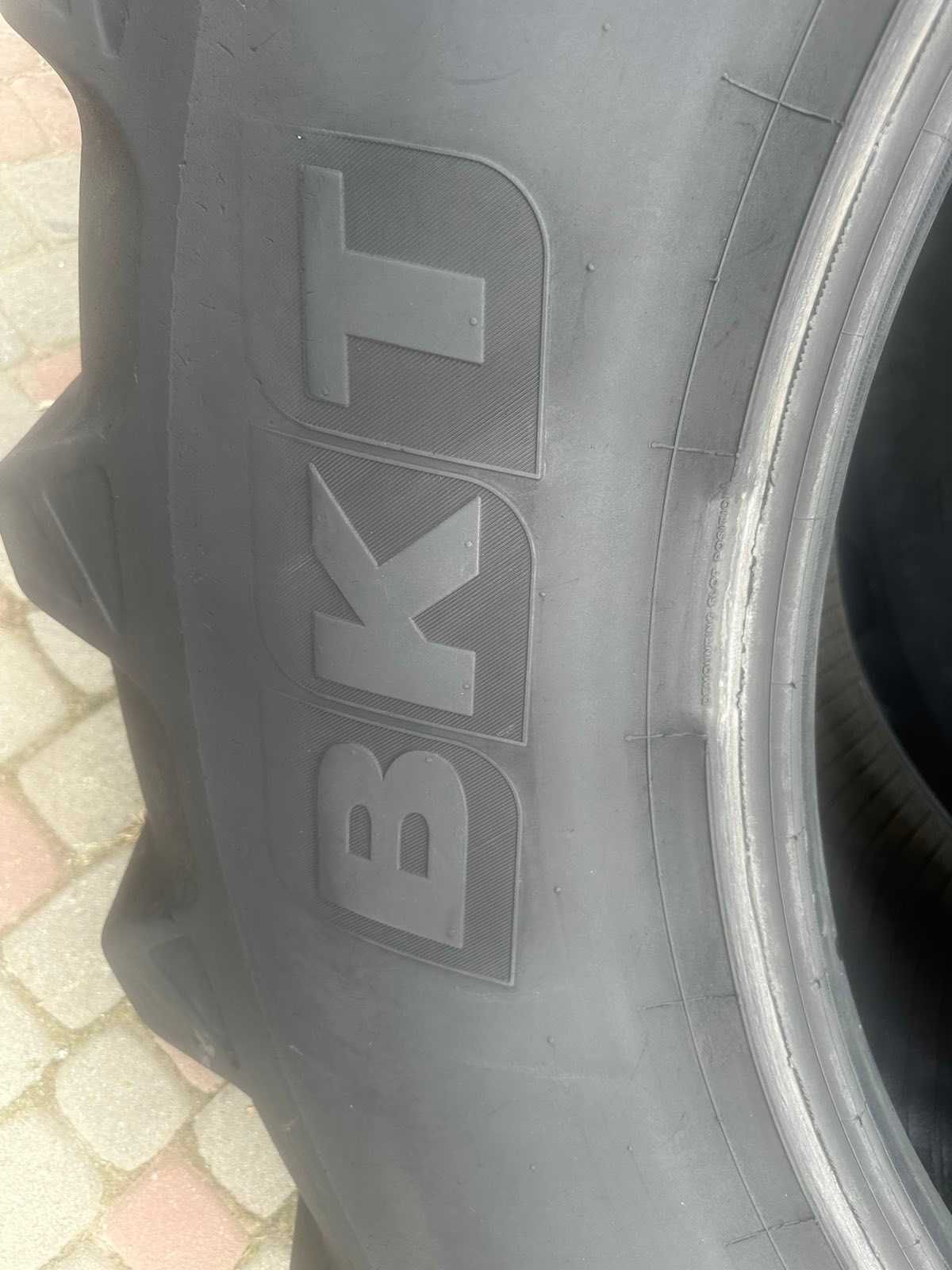 Продам шини 710 70 42 BKT тракторні