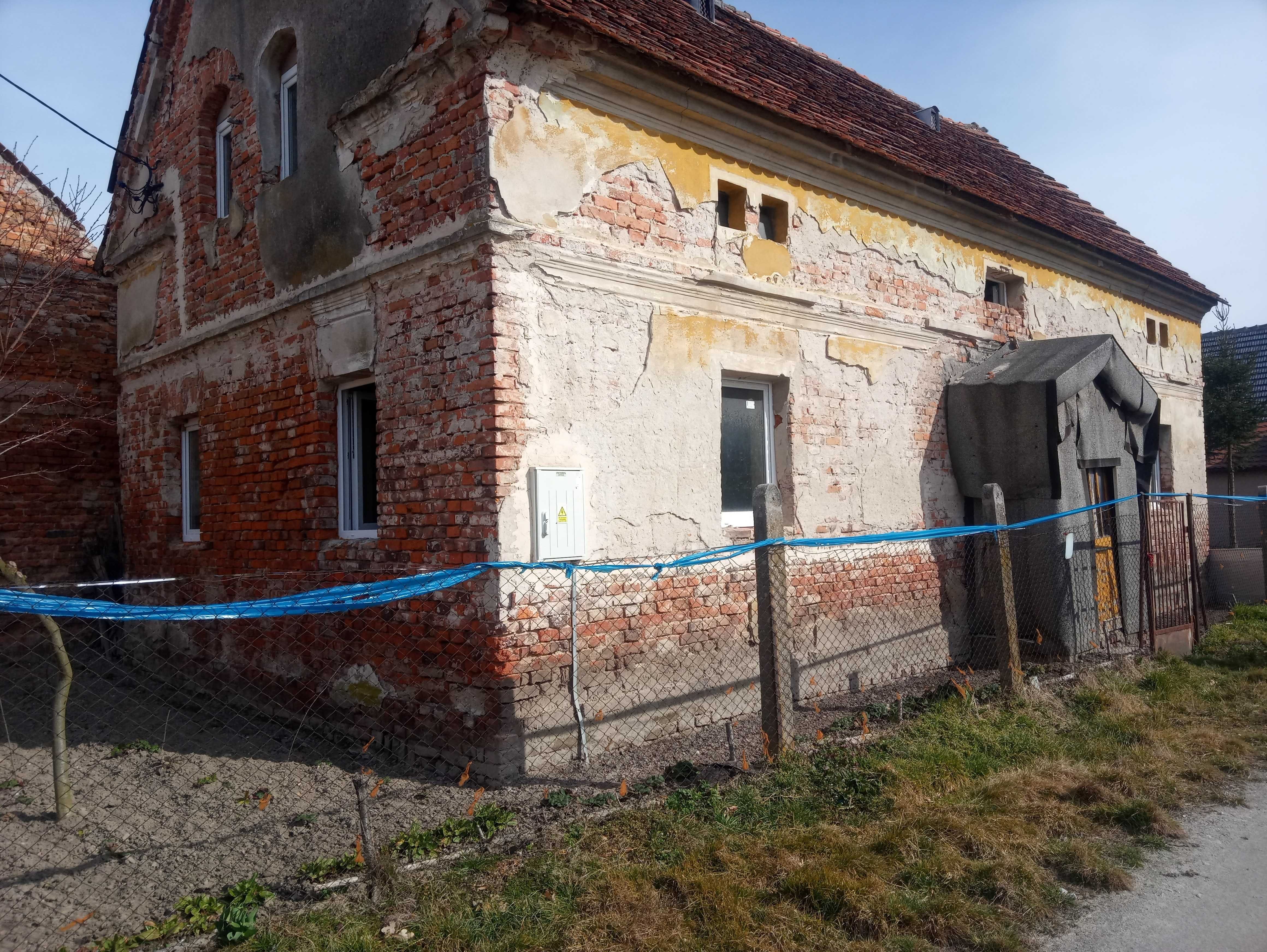 Dom do remontu z działką 50 arów w Psarach k/Oławy, dolnośląskie