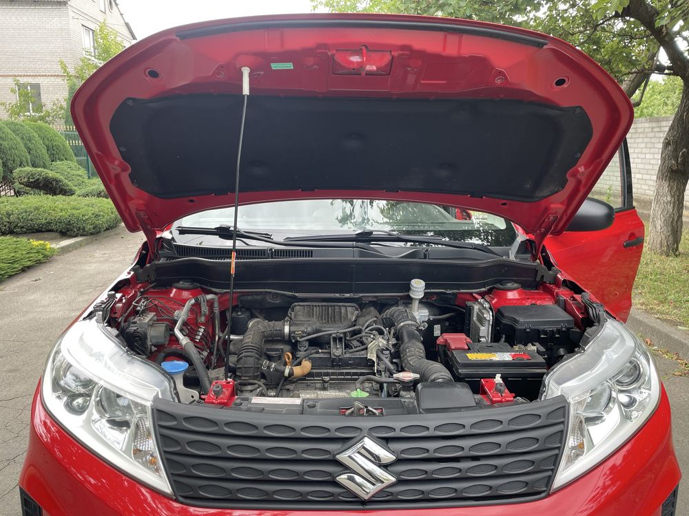 Продам Suzuki Vitara 2019 года идеал по хорошей цене