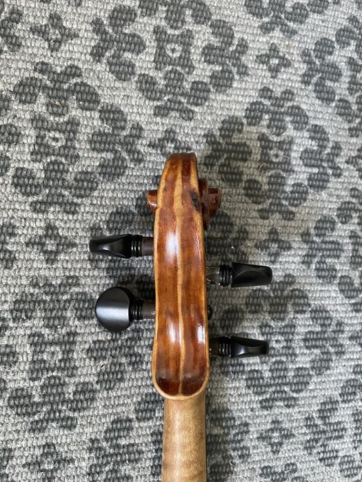 Скрипка Чеська для учнів та студентів