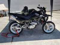 XT 600e.   Ano. 2002