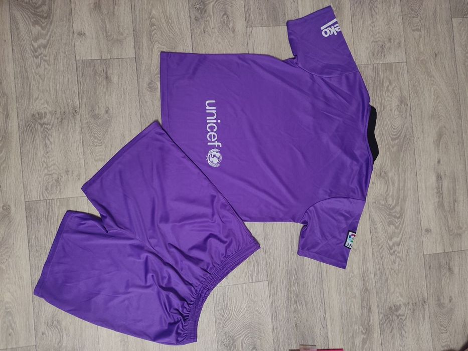 Футбольна форма чоловіча