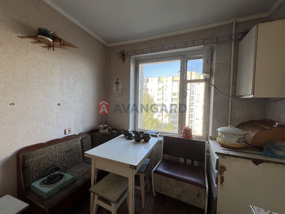 Продаж 1 кім кв вул. Любінська (цегла)