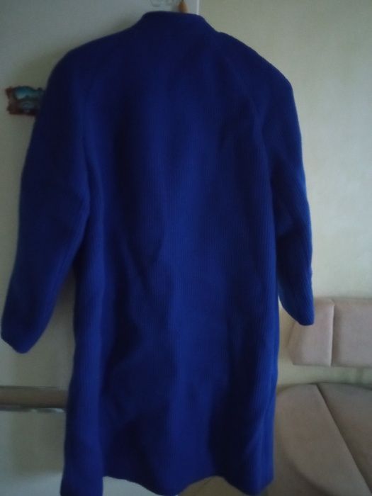 пальто женское демисезонное кашмилоновое 48 размера.