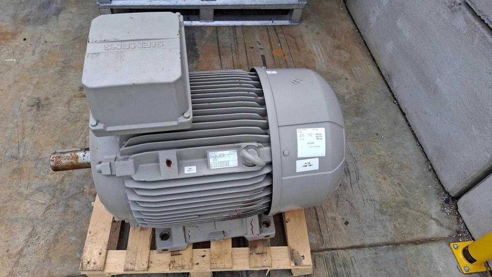 Silnik elektryczny 55kw 1480 r/min SIEMENS B3