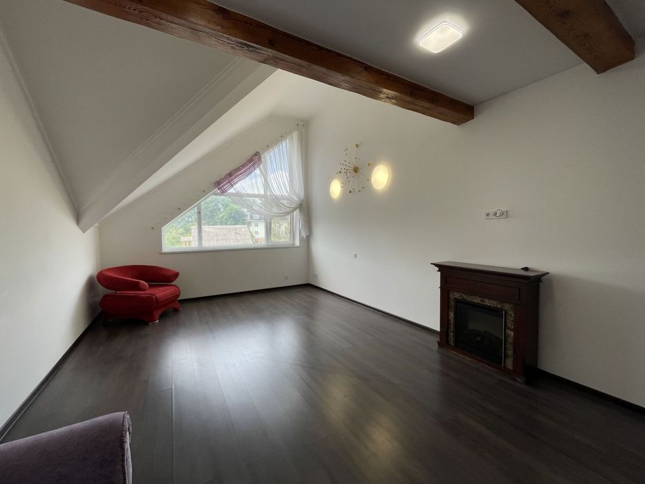 Двокімнатна квартира в Ворзелі.