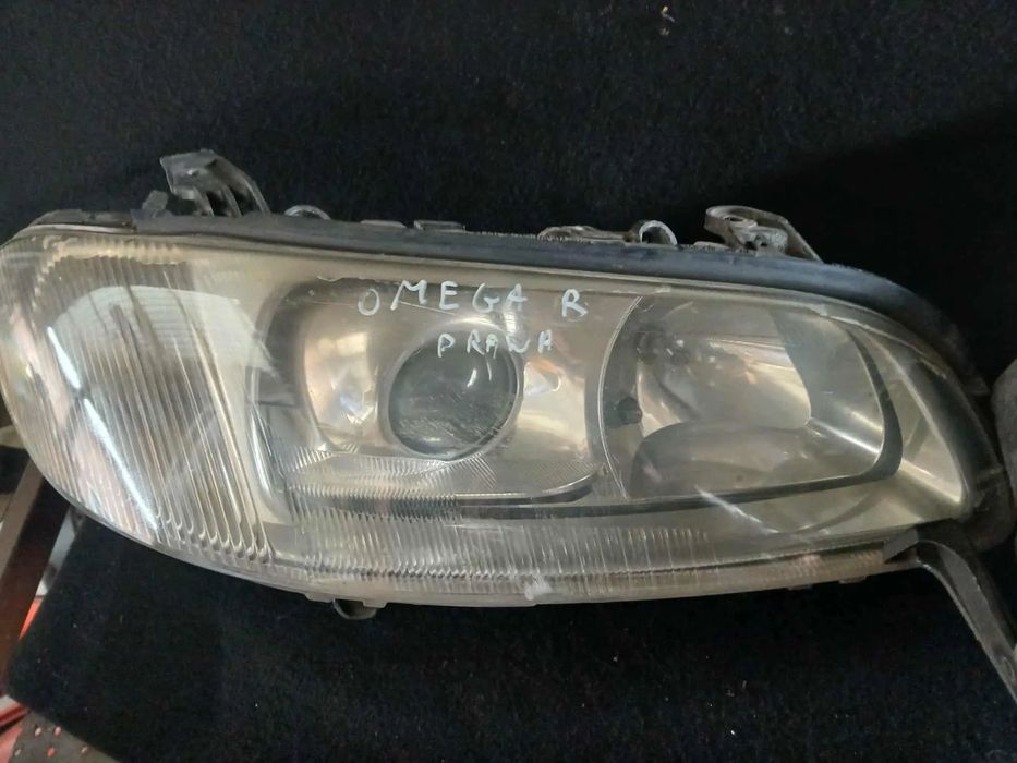 Opel Omega B Lampa przednia lewa, prawa Xenon przetwornica