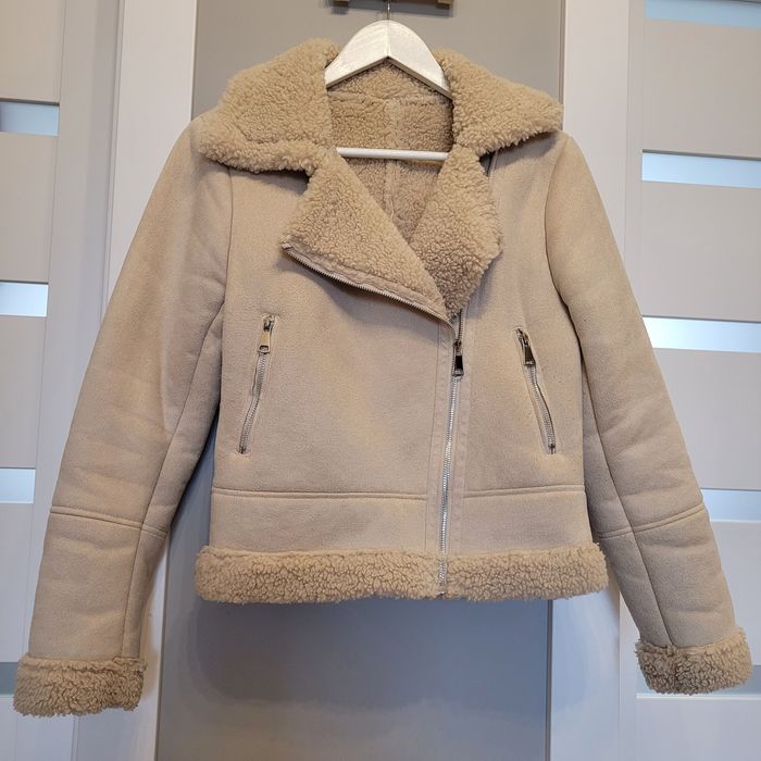 Kurtka wiosenna beżowa kremowa kożuch futerko baranek krótka butik