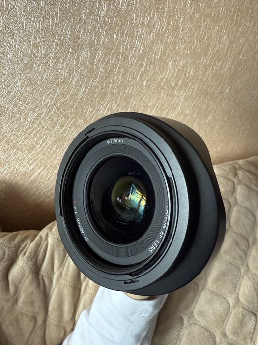 Canon EF 17-40 f/4L дуже гарний стан