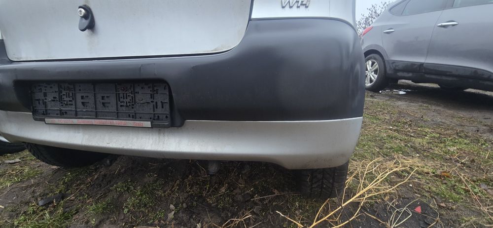 Zderzak tylny tył Toyota Yaris I 2002r 199