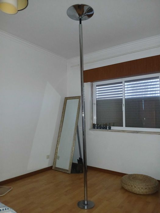 Vendo varão Pole Fitness pouco usado