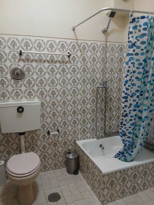 T5 no Porto à Via Cintura Interna junto ao metro e autocarro 1300€/mês