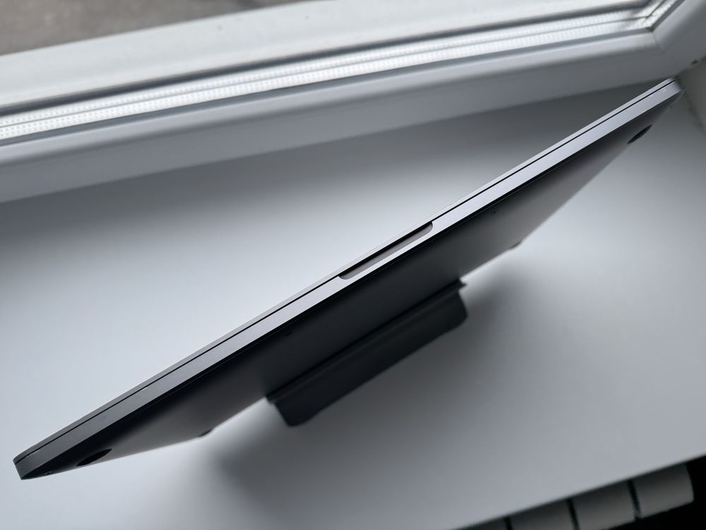 Apple MacBook Pro 16 i7/2.6/16gb/512gb 88%