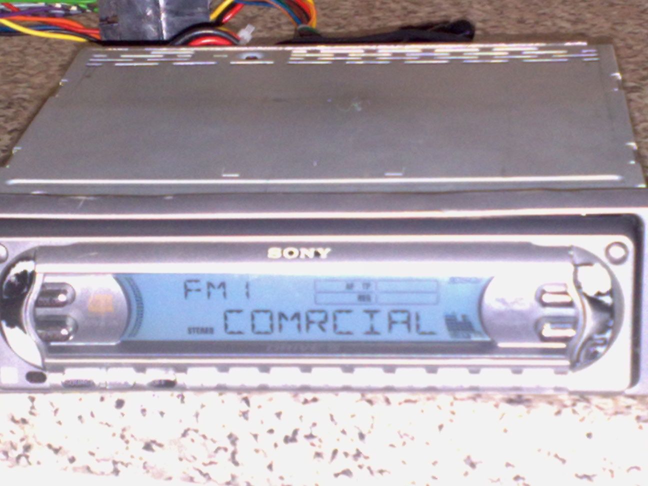 Auto radio Sony CD - 6 cores