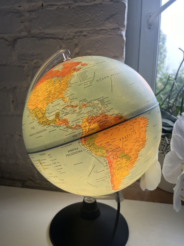 Globus lampka interaktywny