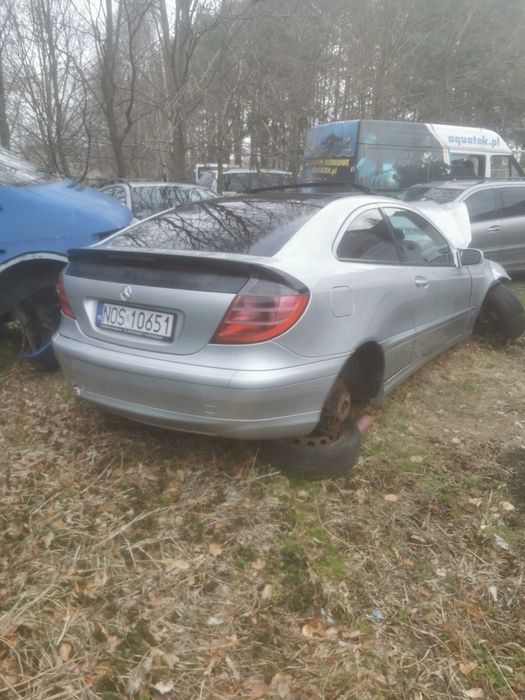 Mercedes w 203 drzwi klapa zamki lampy klamki fotel boczki silnik skrz